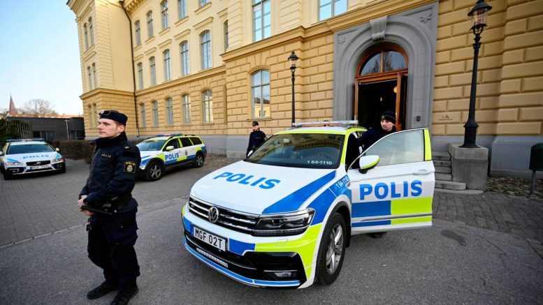 النرويج | جرائم : الشرطة تقوم بنشر دوريات إضافية في أوسلو بعد الجرائم العديدة التي شهدتها العاصمة