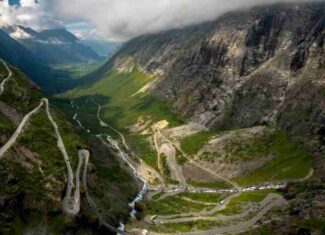 النرويج | سياحة : اقتراح جديد يوجب على زوار منطقة Trollstigen الدفع مقابل المرور في المكان